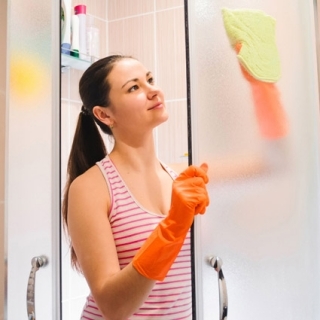 Čističe a ochrany povrchů skla