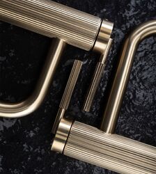 Náhled obrázku:  Umyvadlová baterie vysoká REA Argon broušené zlato