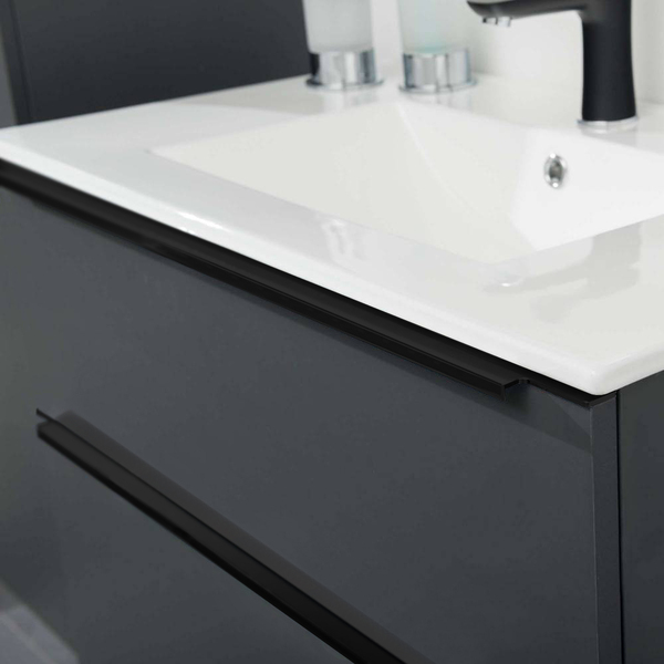 Doplňující obrázek k produktu mailo_madla_7_cerne_madlo.jpg